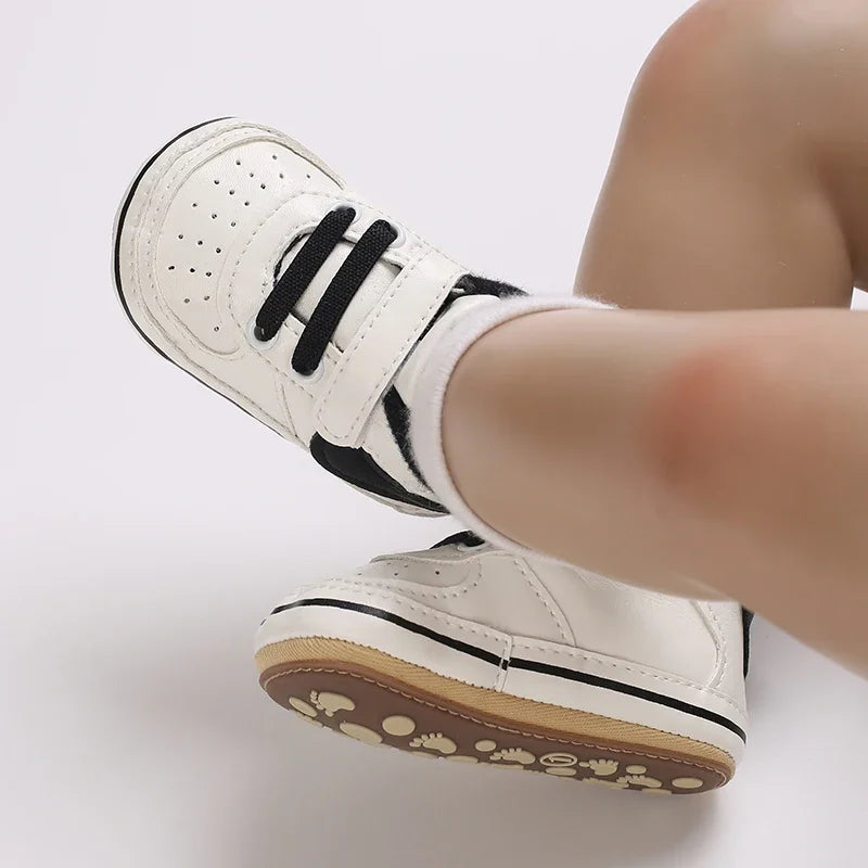 Stylish Nike Sport Shoes for Kids – Comfy & Durable Fit