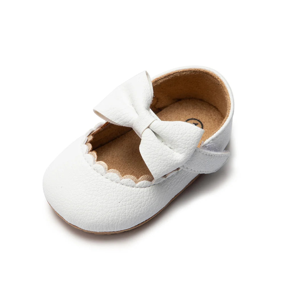 Elegant Baby Girl Walking Shoes – Stylish First Steps