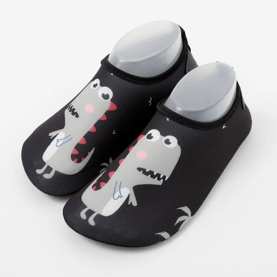 Vibrant Kids Beach Shoes – Lightweight Fun for Water Adventures