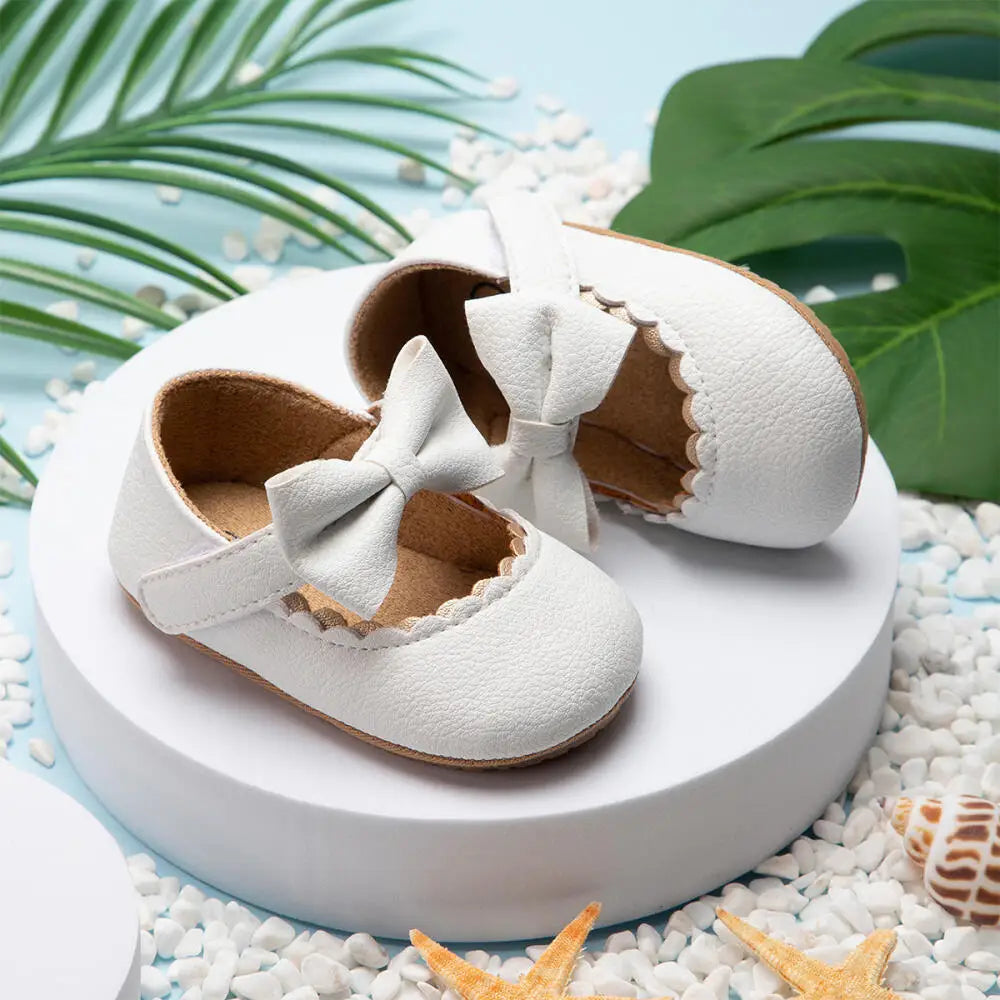Elegant Baby Girl Walking Shoes – Stylish First Steps