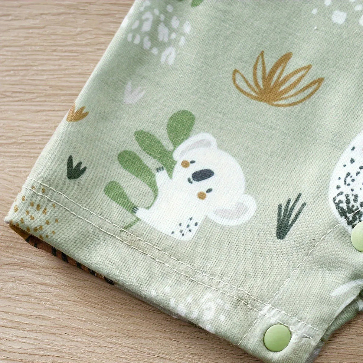 Adorable Jungle Print Baby Romper – Soft & Stylish Outfit