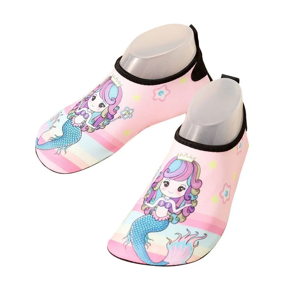 Vibrant Kids Beach Shoes – Lightweight Fun for Water Adventures