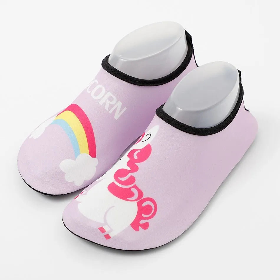 Vibrant Kids Beach Shoes – Lightweight Fun for Water Adventures