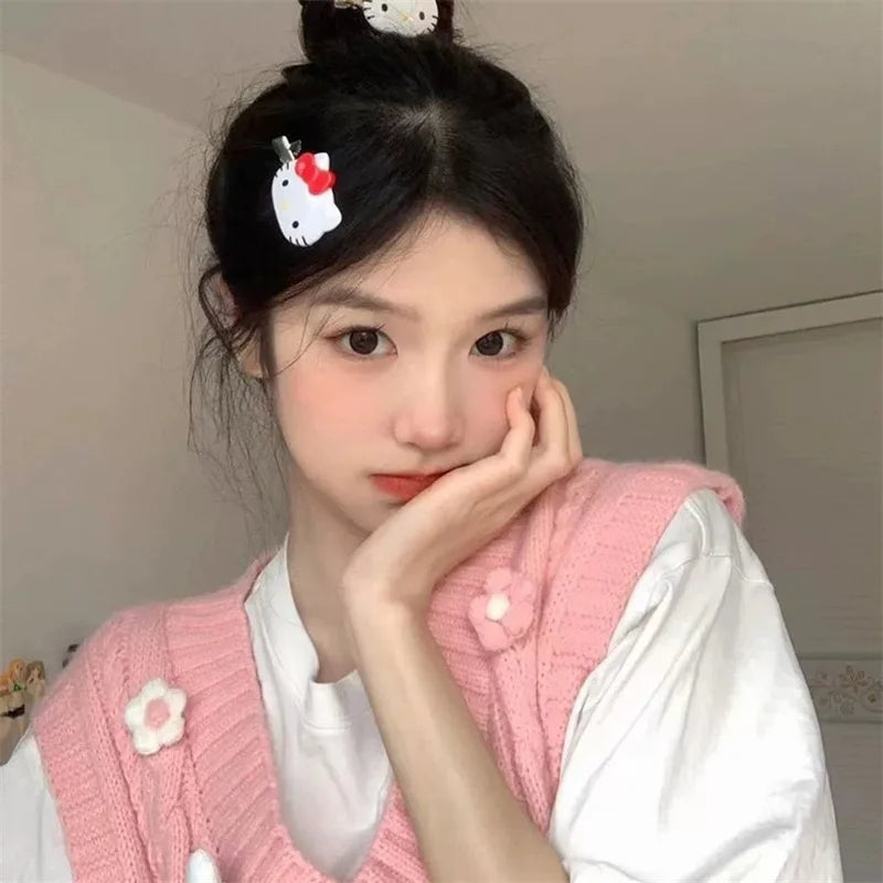 Adorable Hello Kitty Hairpins