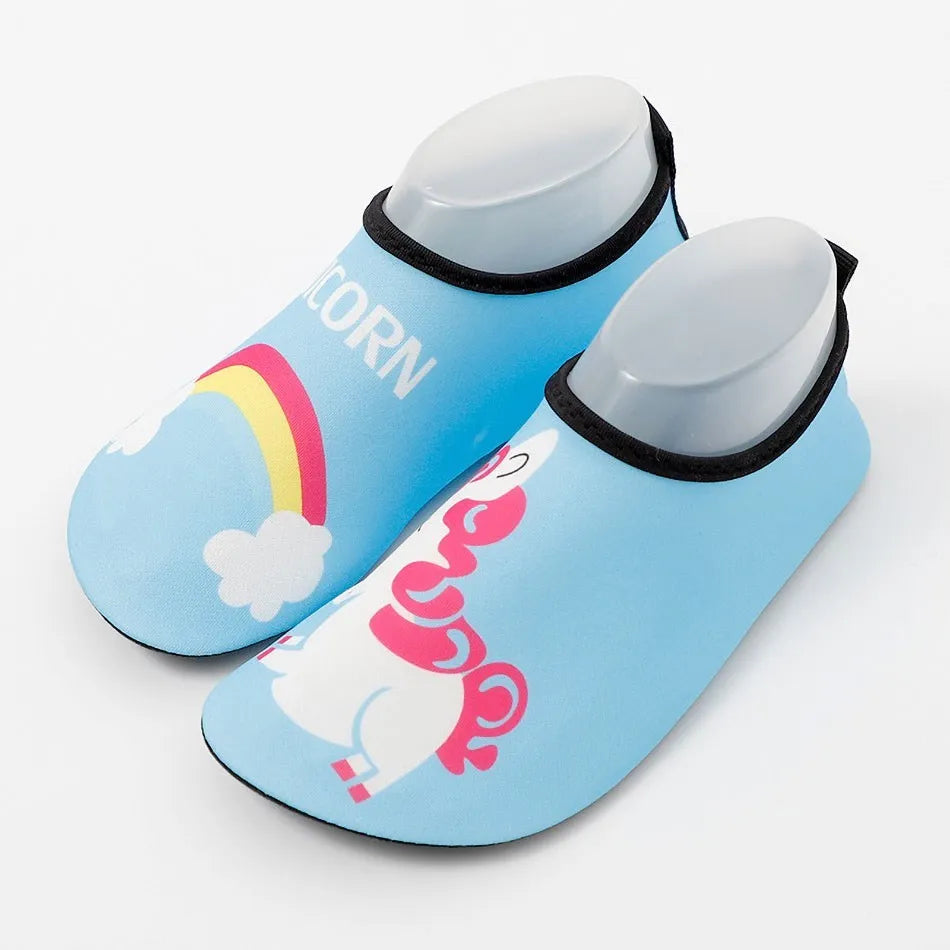 Vibrant Kids Beach Shoes – Lightweight Fun for Water Adventures