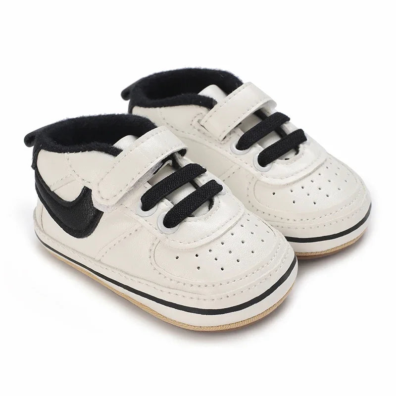 Stylish Nike Sport Shoes for Kids – Comfy & Durable Fit
