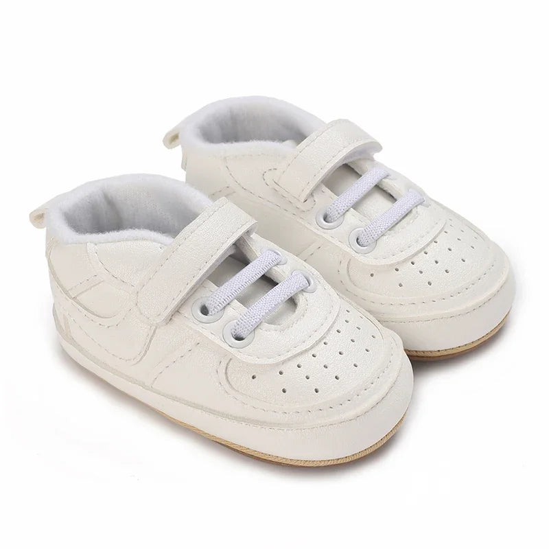 Stylish Nike Sport Shoes for Kids – Comfy & Durable Fit