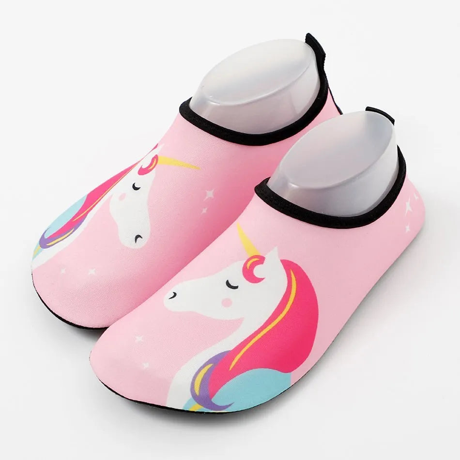 Vibrant Kids Beach Shoes – Lightweight Fun for Water Adventures